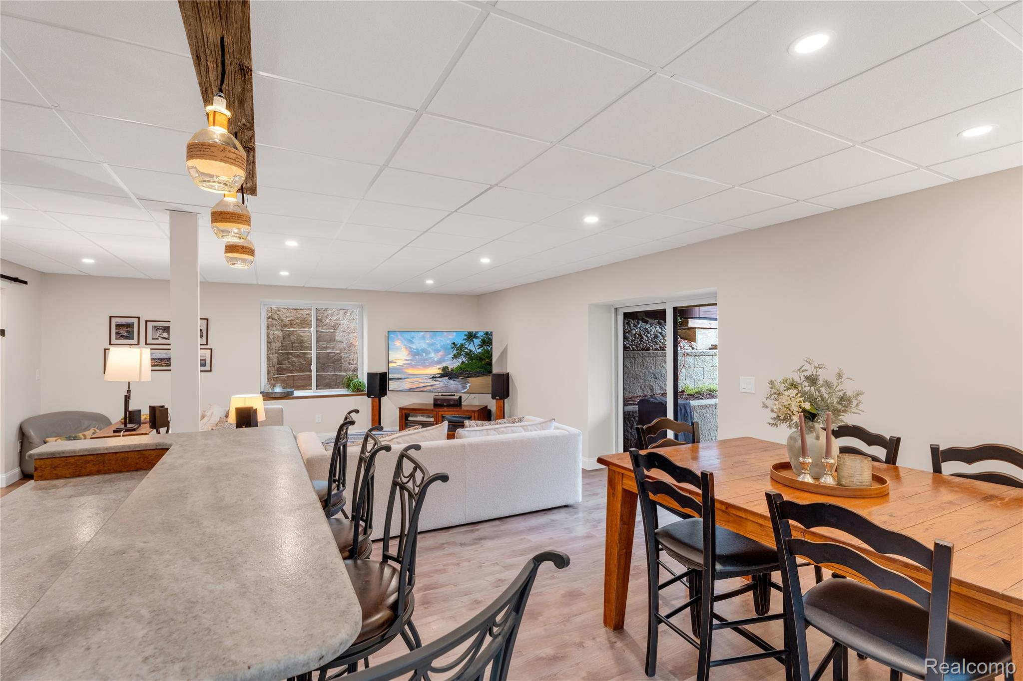 West Bloomfield Charter Township, Michigan 48324, United States, 3 Bedrooms Bedrooms, ,3 BathroomsBathrooms,Residential,Active,167223