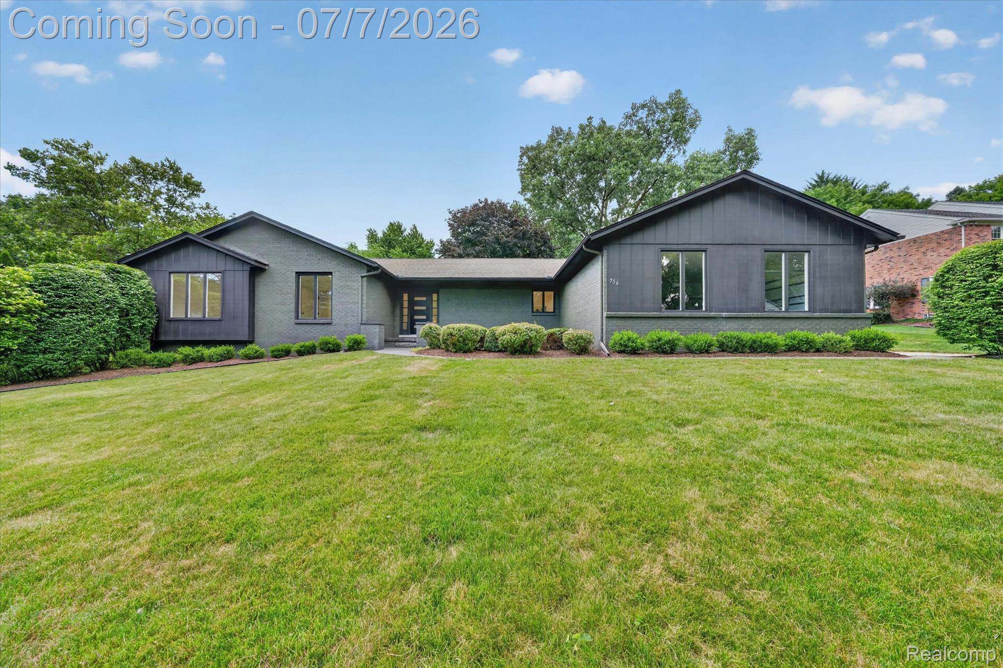 756 Great Oaks Drive