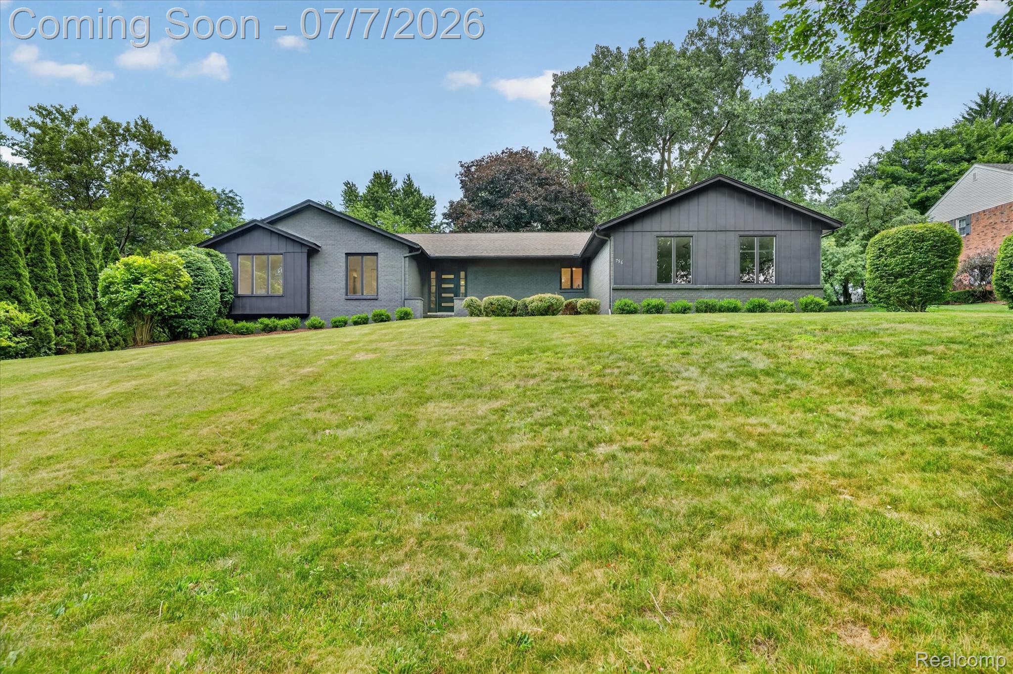 756 Great Oaks Drive