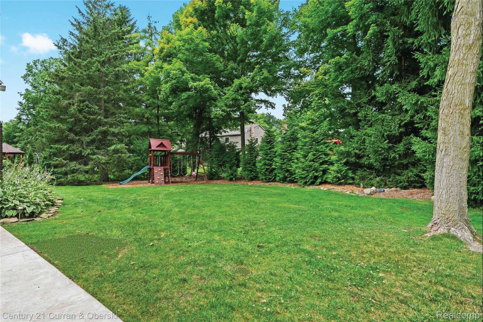 42369 Crestview Circle