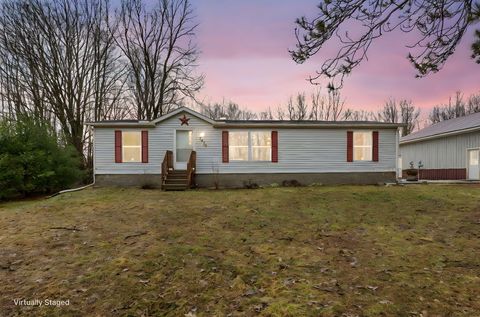 9433 8 Mile Road Morton Township MI 49332