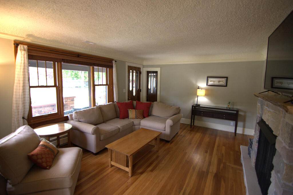 304 S 3rd Street
