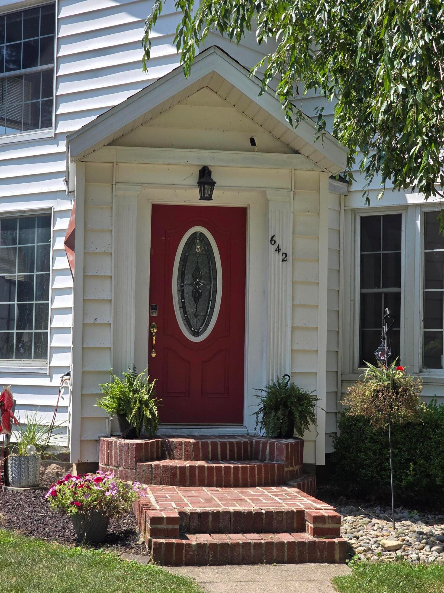 642 Maple Street