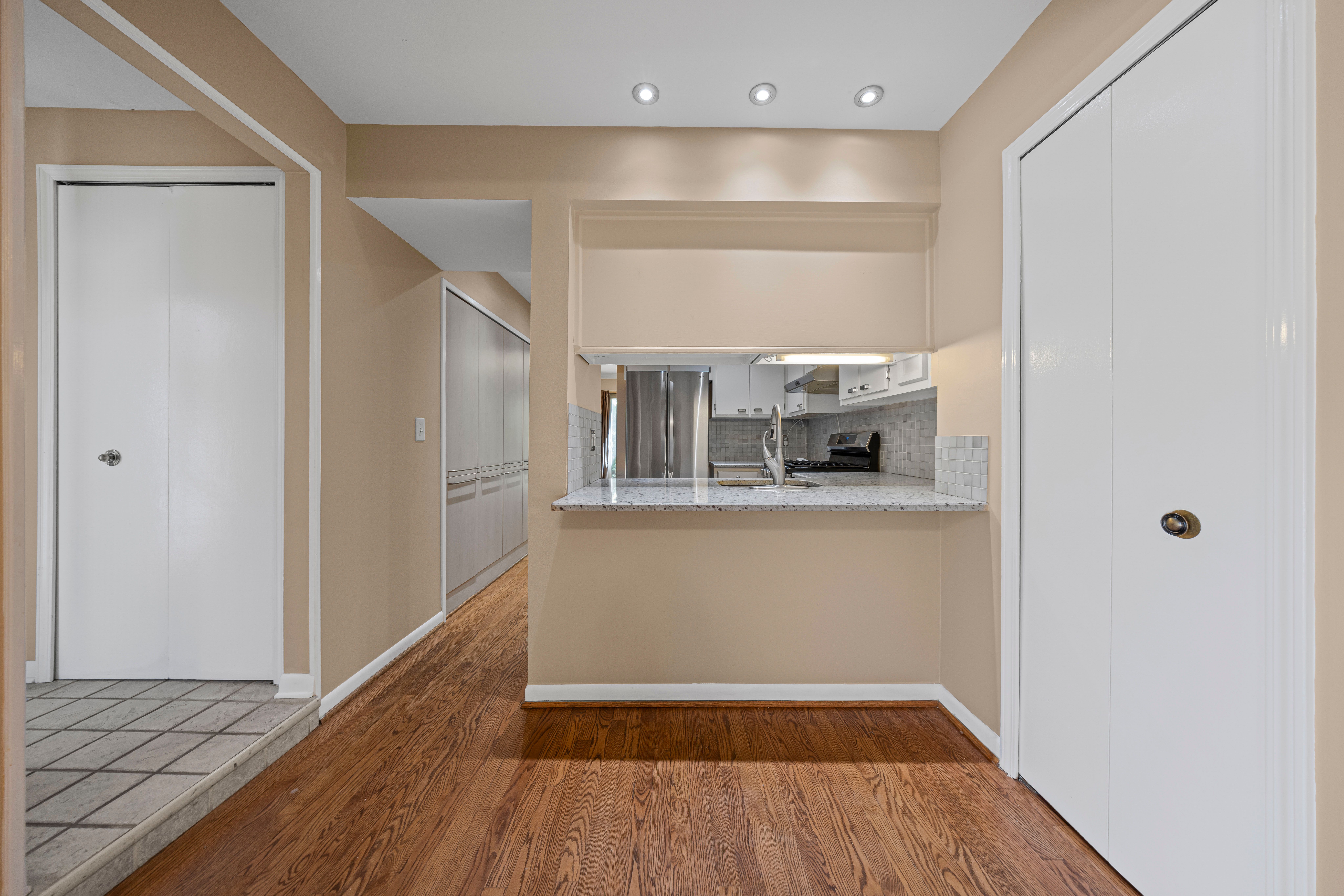 5206 RICHARD RUN WEST