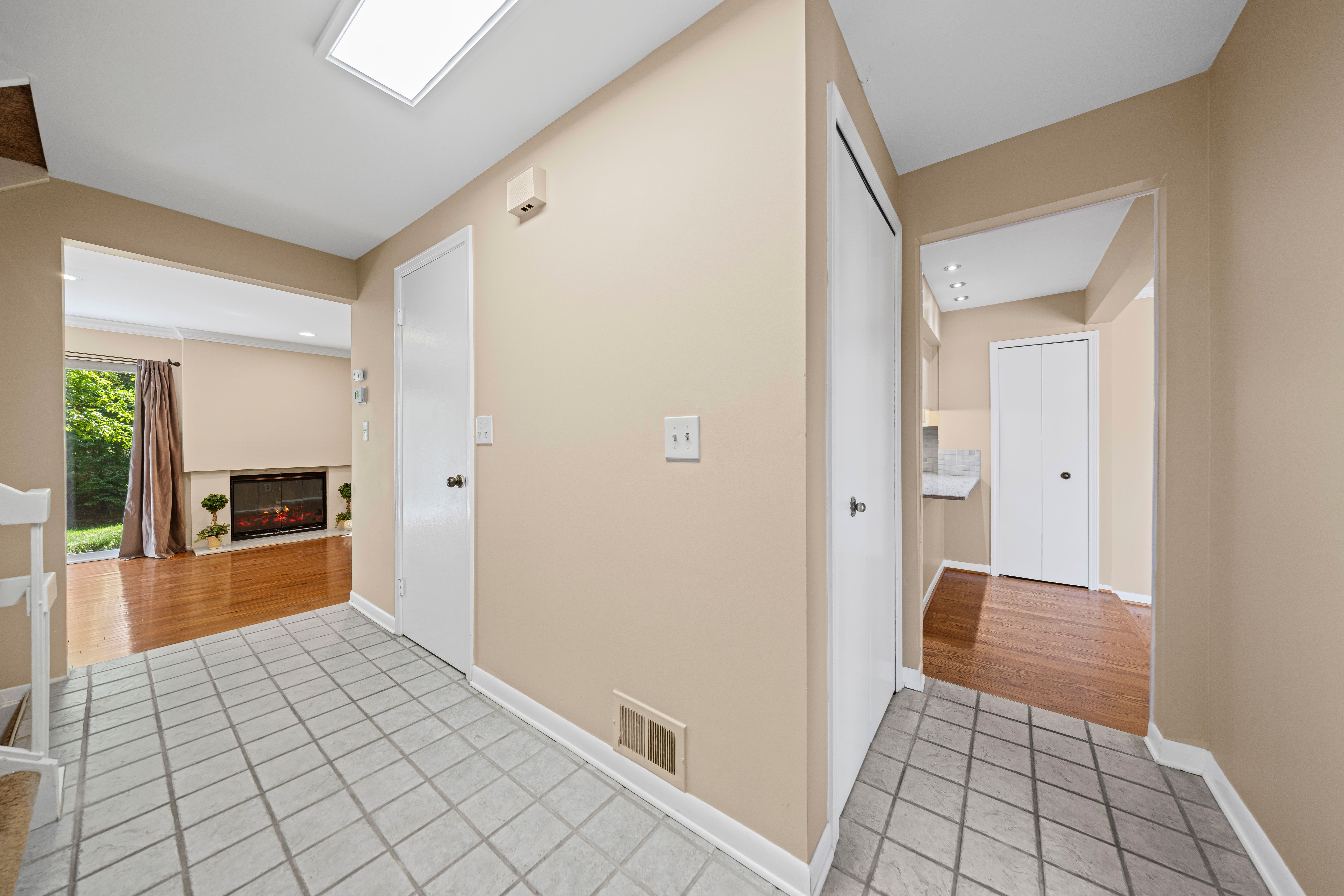 5206 RICHARD RUN WEST