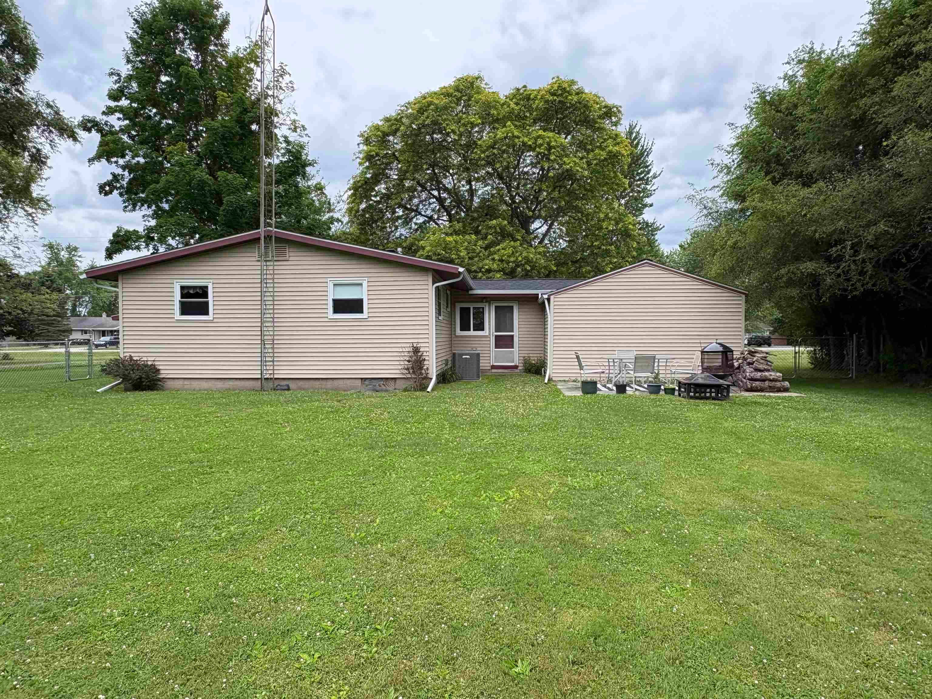 8104 Webster Road