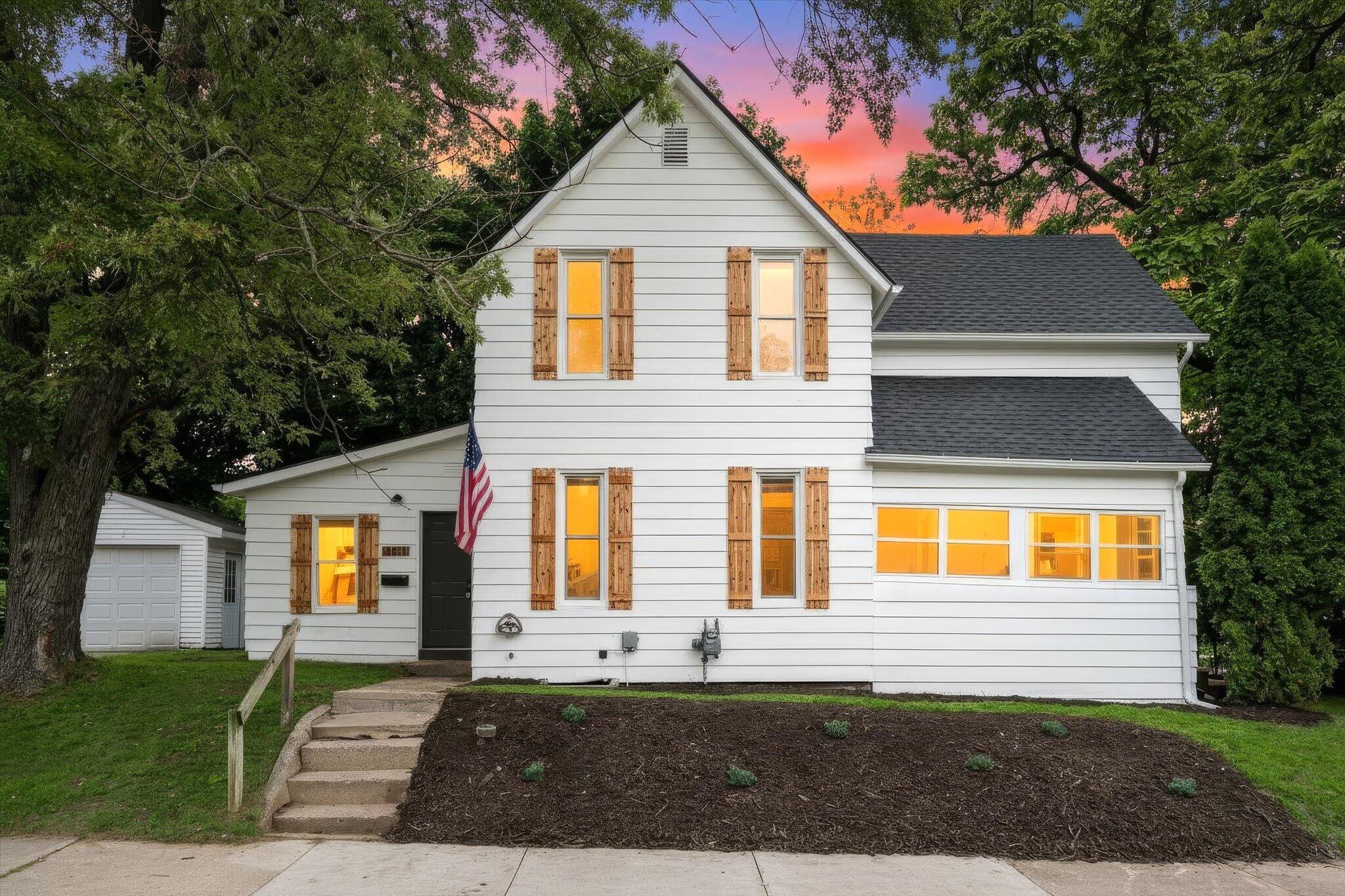 801 Coldbrook Street NE