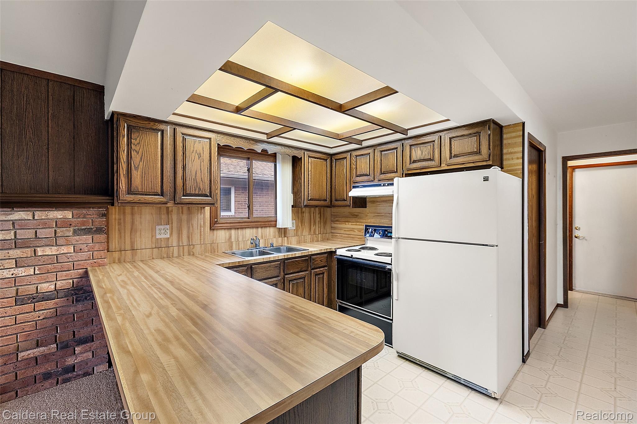 37107 Highlite Drive