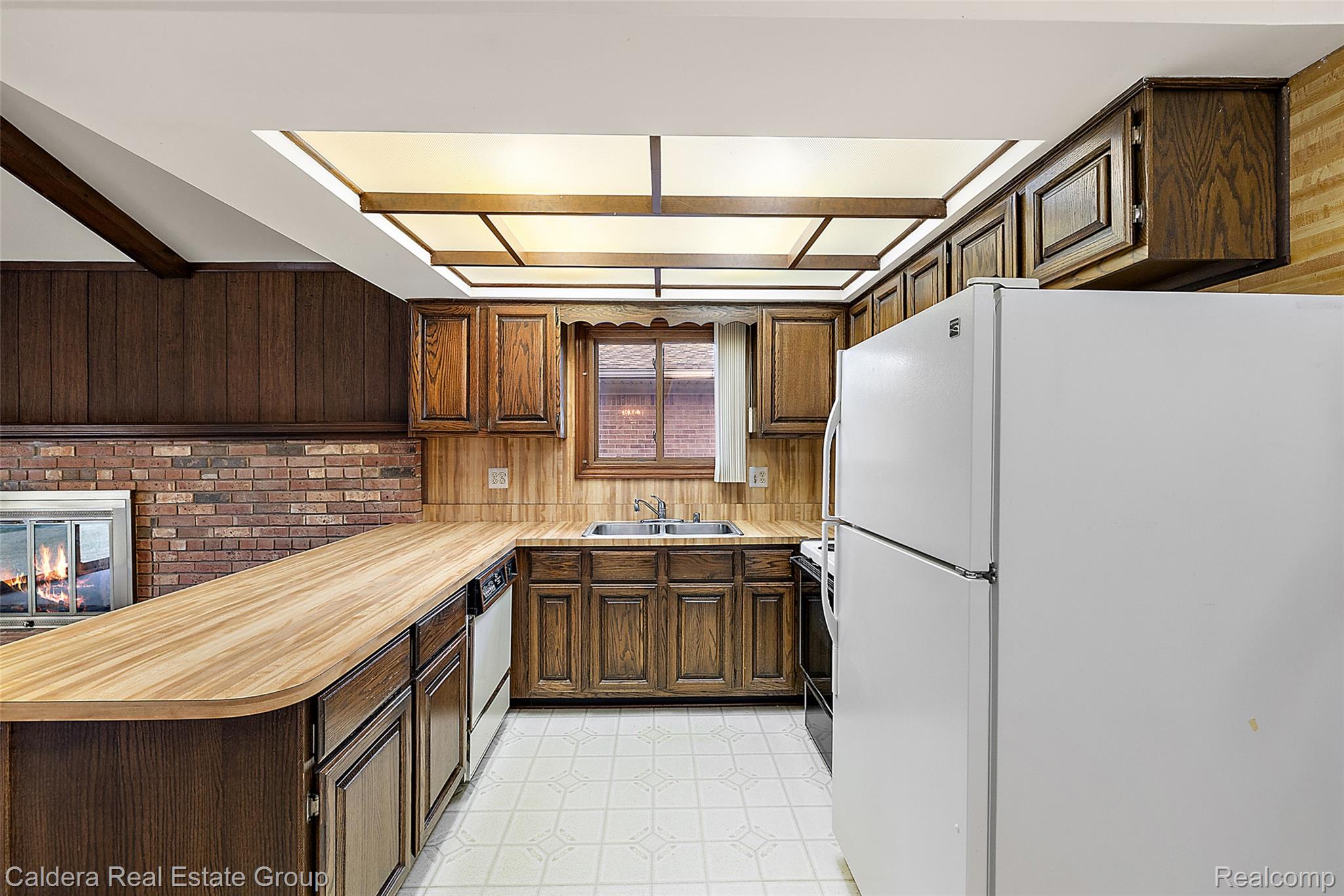 37107 Highlite Drive