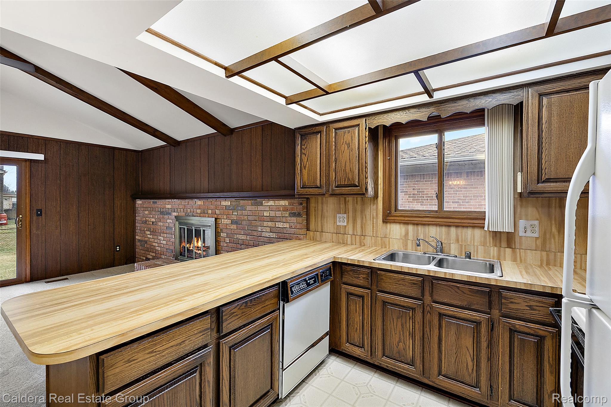 37107 Highlite Drive