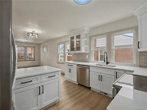 Tiny photo for 1032 E Maxlow Avenue, Hazel Park City, MI 48030 (MLS # 20261019779)