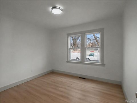 Tiny photo for 1032 E Maxlow Avenue, Hazel Park City, MI 48030 (MLS # 20261019779)