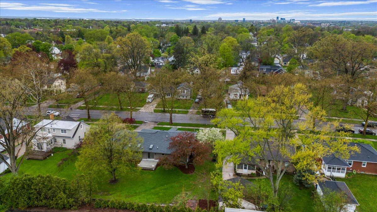 134 Holmdene Boulevard NE