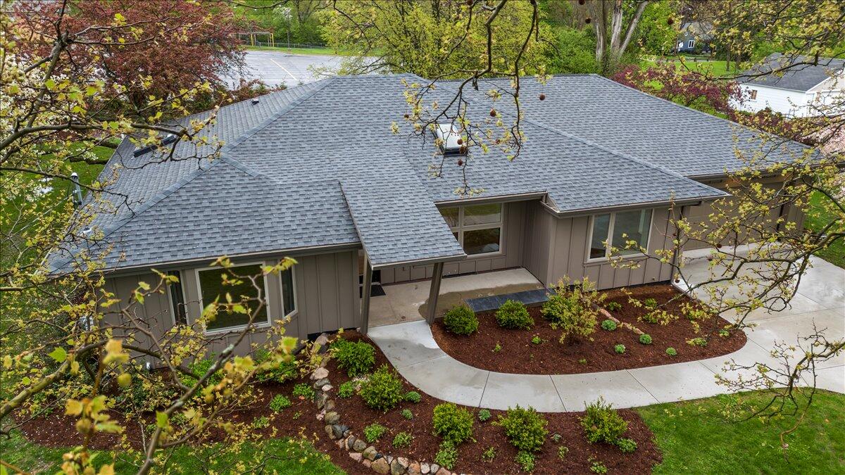 134 Holmdene Boulevard NE