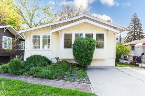 3110 N Main Street Royal Oak City Oakland MI 48073