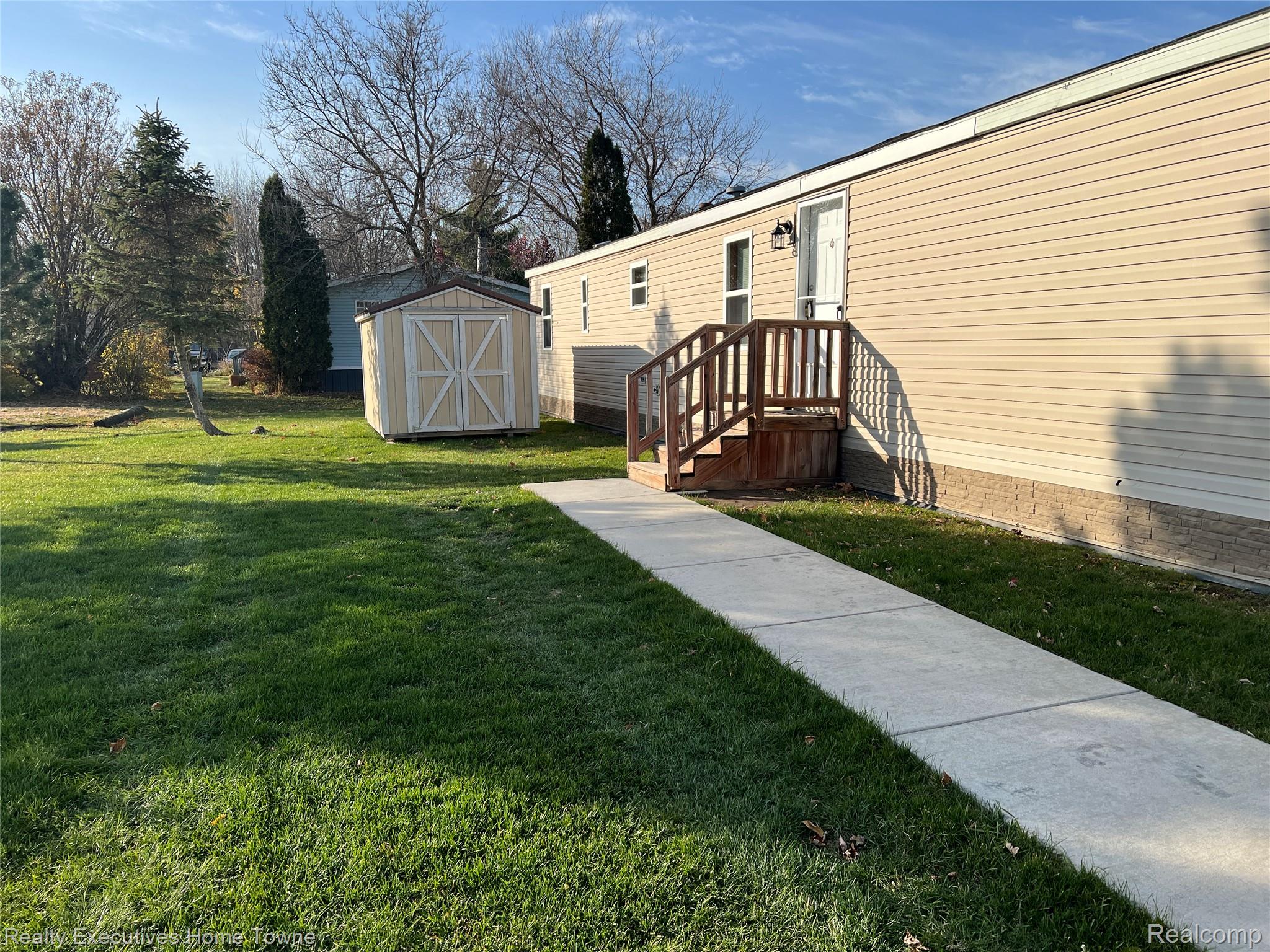 4101 Mapleview Court E