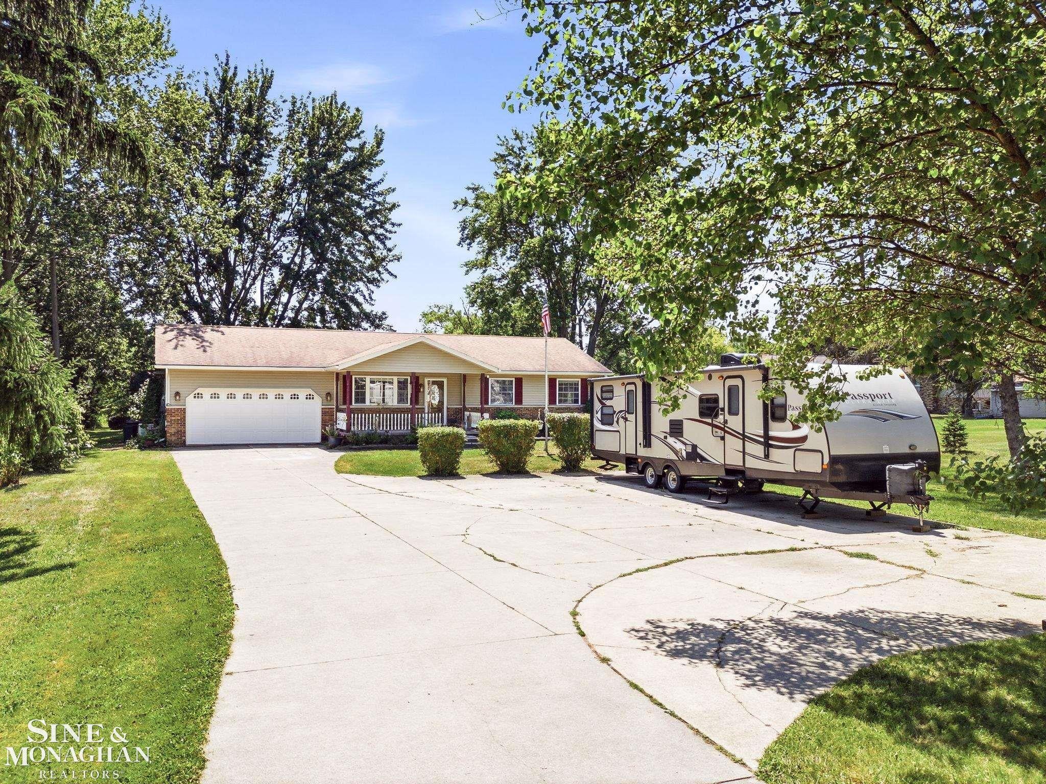 3655 Ravenswood Rd Road