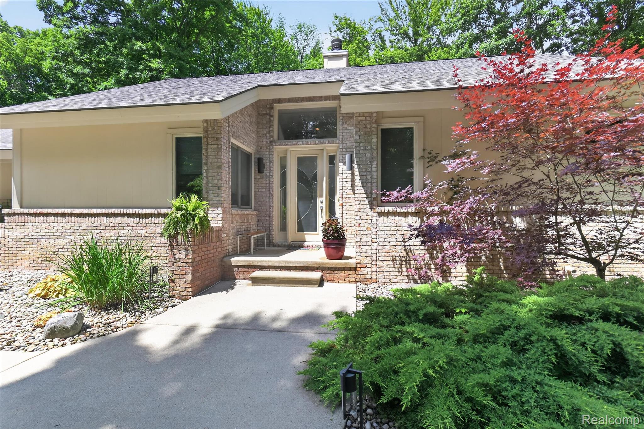 5388 Hartland Road