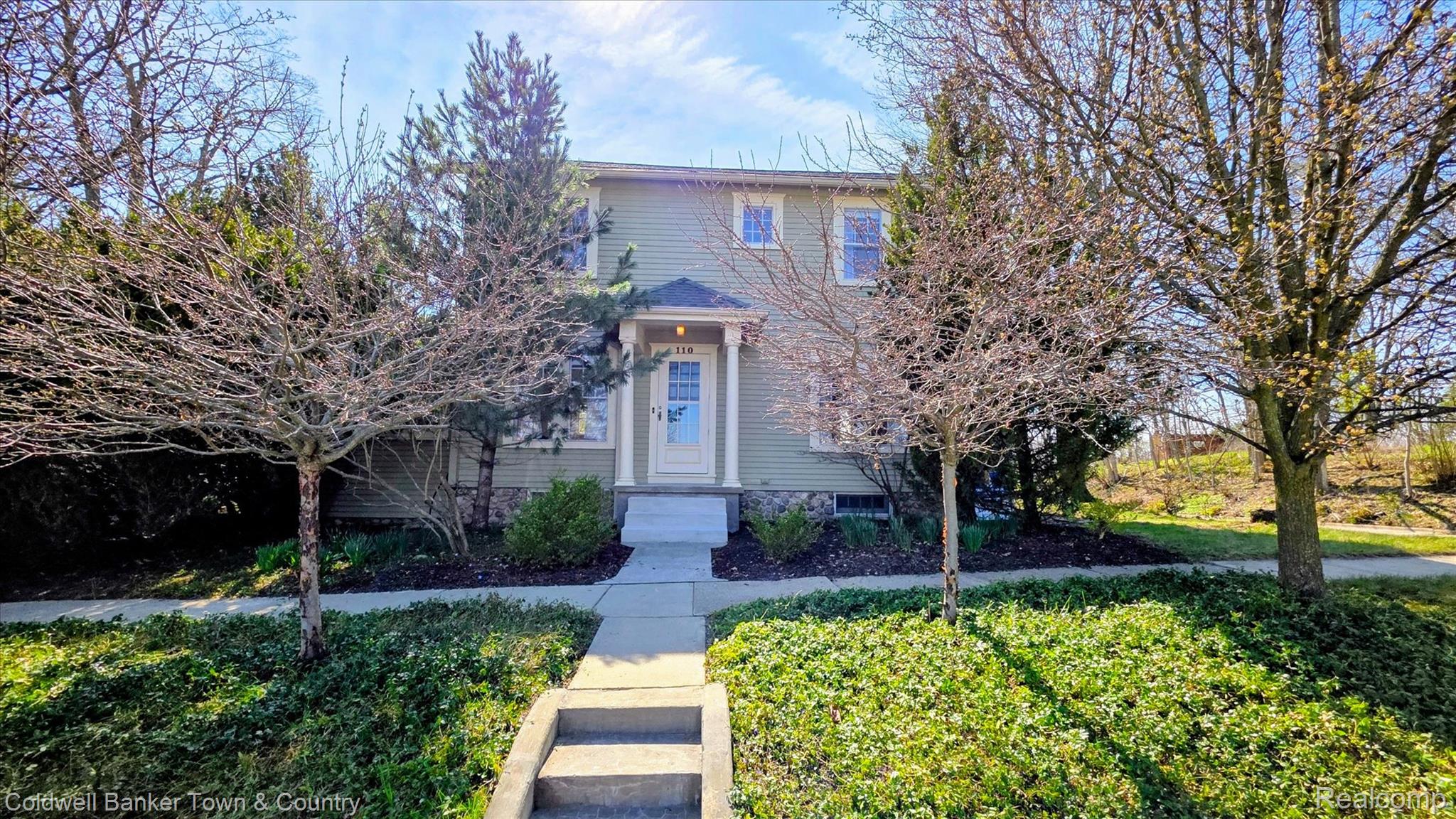 110 N Clinton Street
