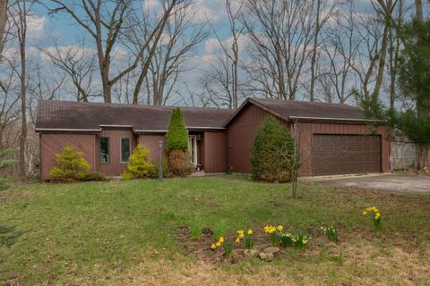 Photo of 2524 Bluff Street, Niles Township, MI 49120 (MLS # 69026014730)