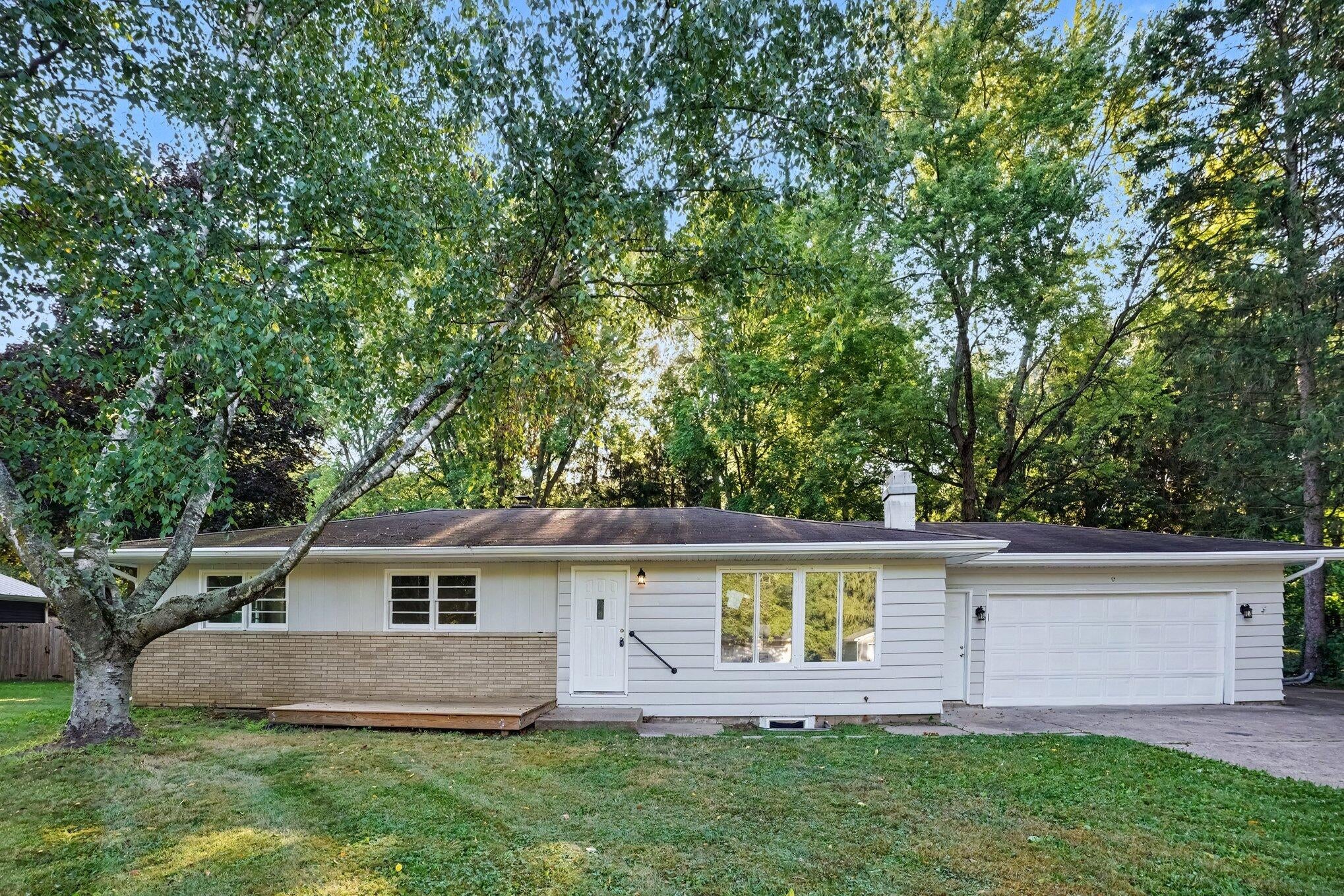13084 Hoyt Drive