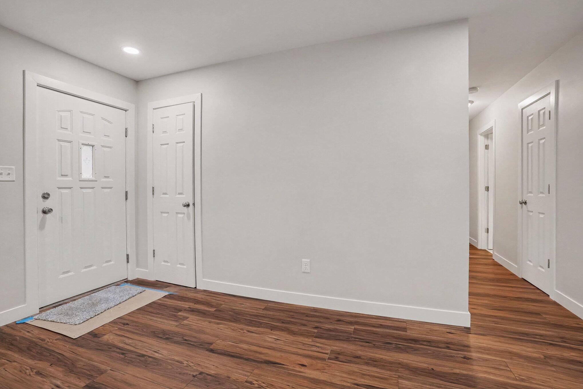 13084 Hoyt Drive
