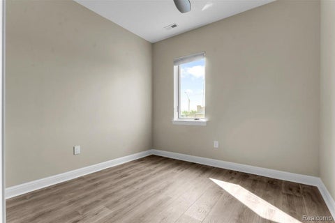 Tiny photo for 438 Selden St #202, Detroit City, MI 48201 (MLS # 20261083000)