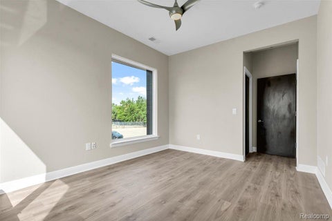 Tiny photo for 438 Selden St #202, Detroit City, MI 48201 (MLS # 20261083000)