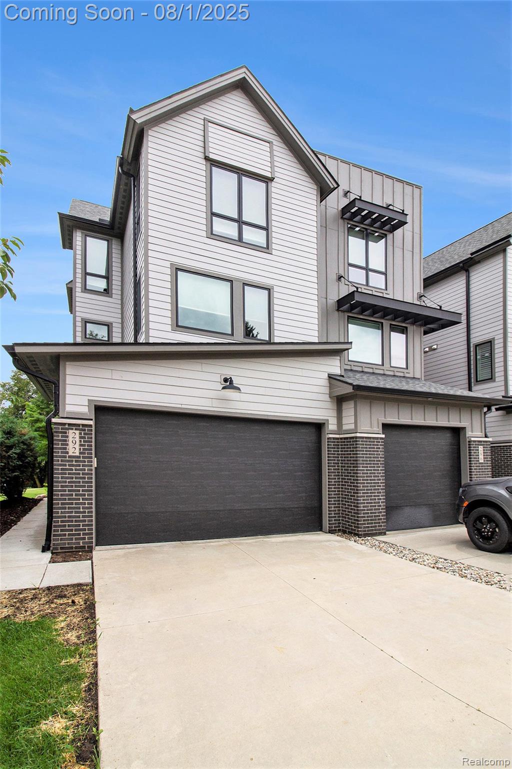 292 N 1st Street