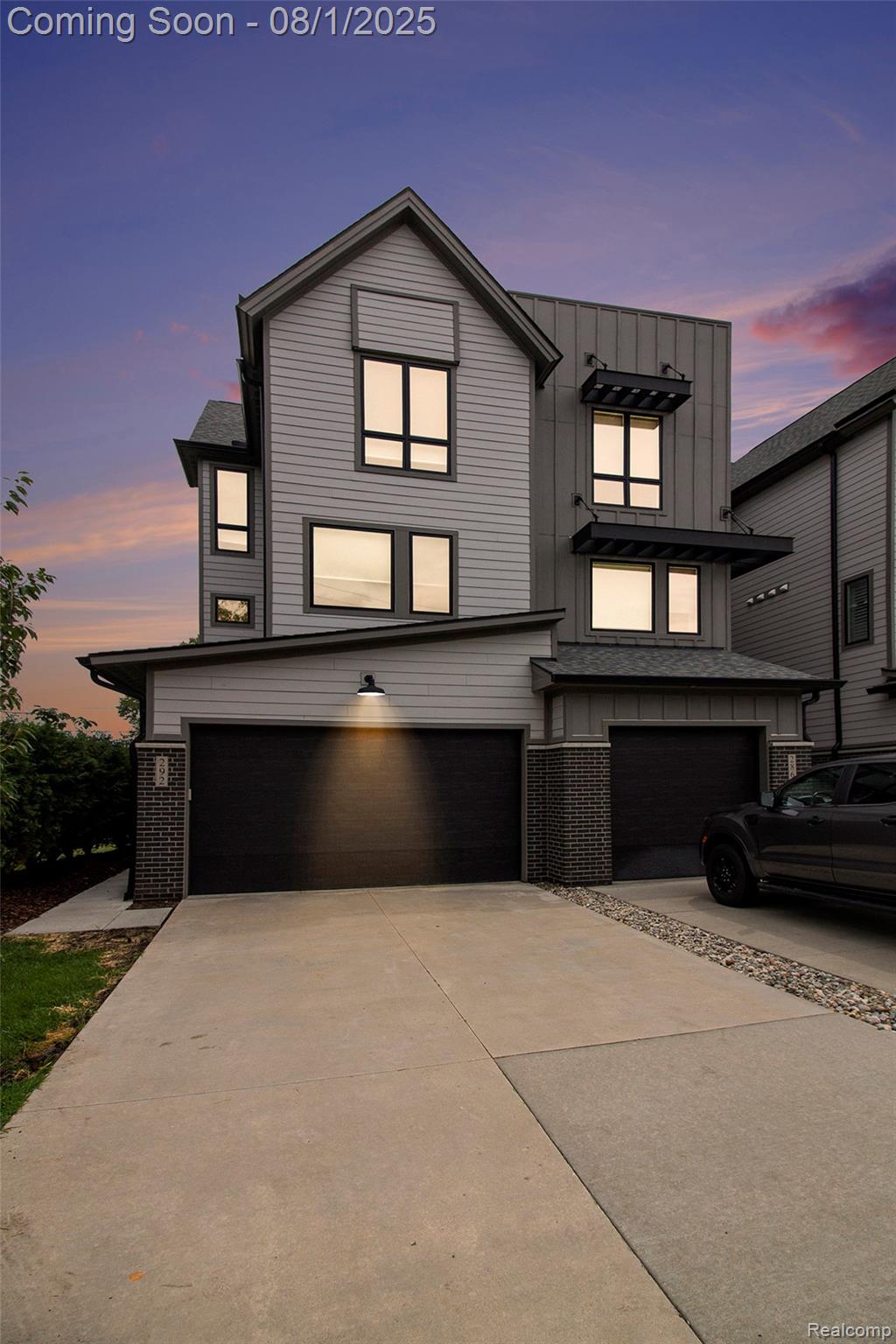 292 N 1st Street