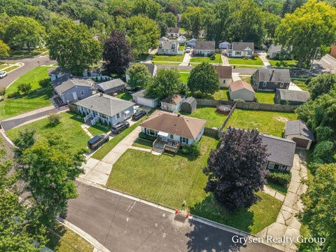 Tiny photo for 2141 Avon Avenue SW, Wyoming City, MI 49519 (MLS # 65026045936)