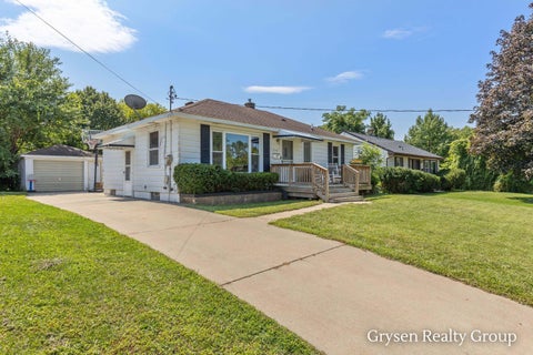 Tiny photo for 2141 Avon Avenue SW, Wyoming City, MI 49519 (MLS # 65026045936)