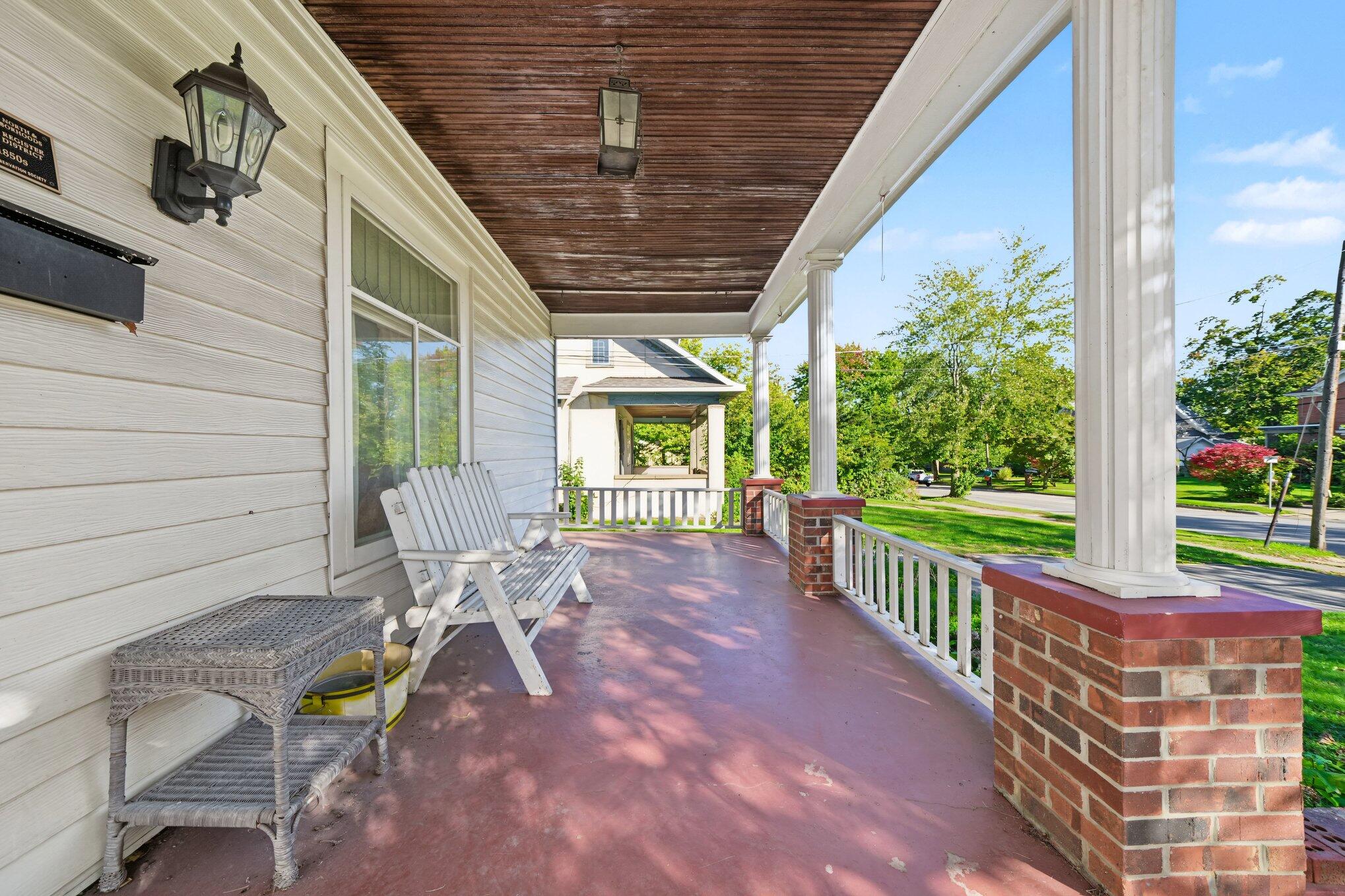 206 W Front Street