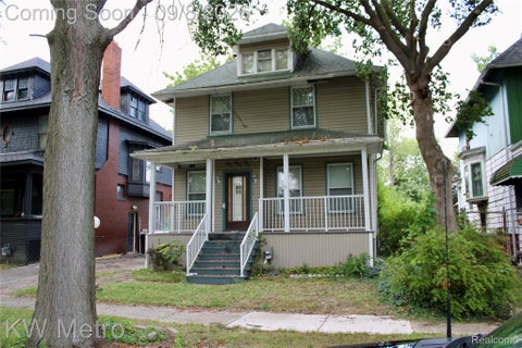 Photo of 245 Woodland Street, Detroit City, MI 48202 (MLS # 20261070946)
