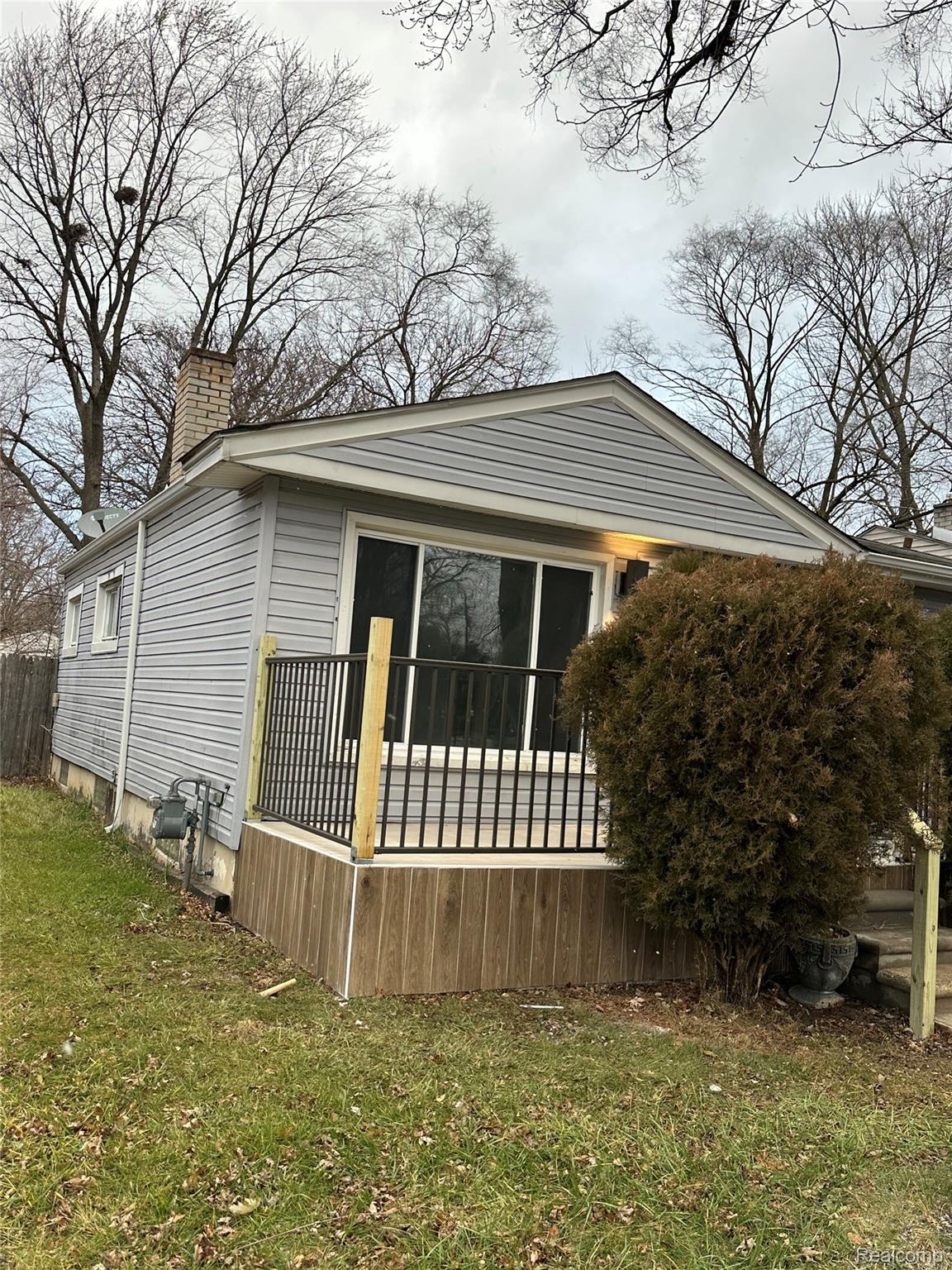 29520 Glenwood Street