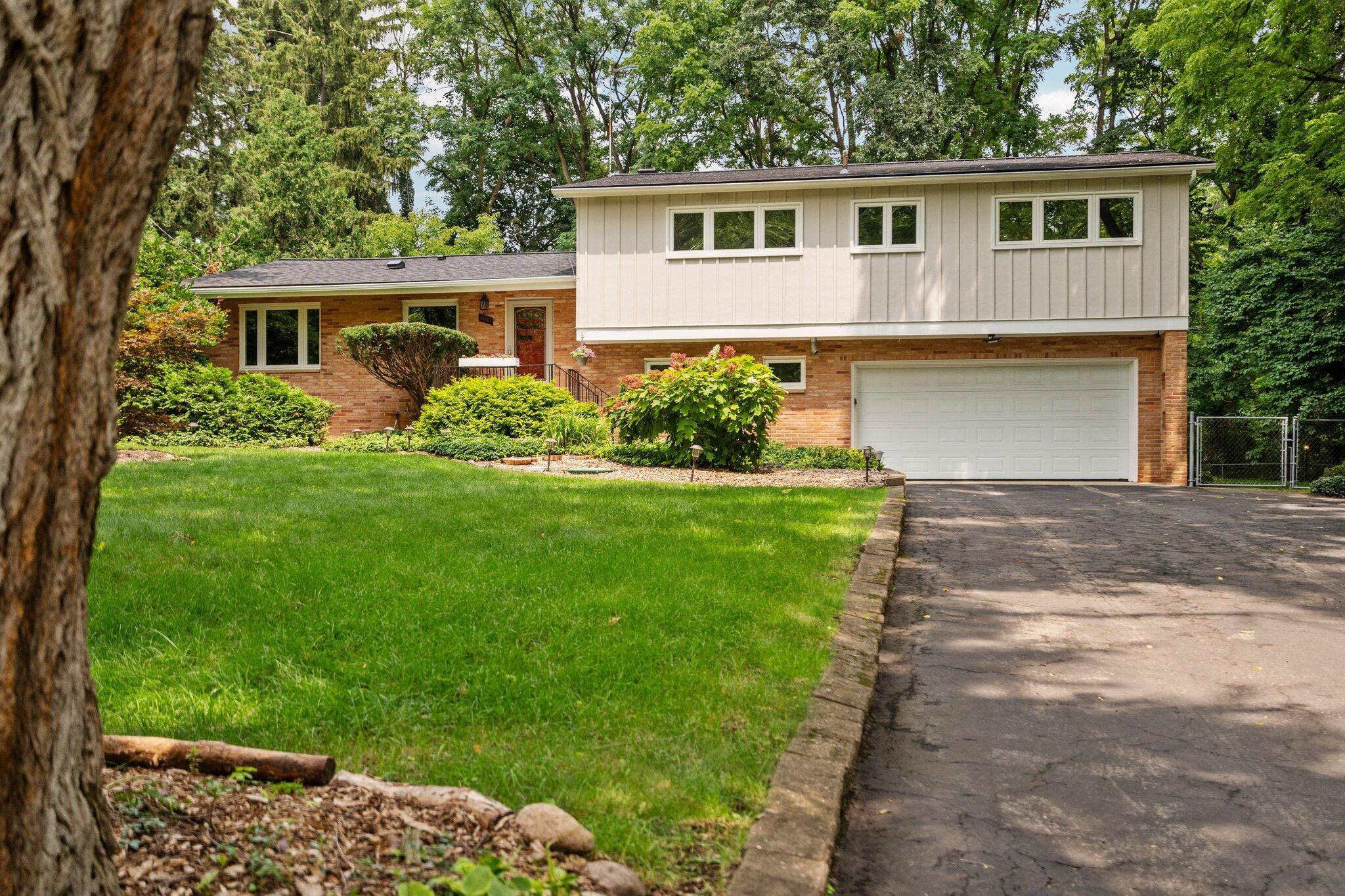 3091 Warwick Road