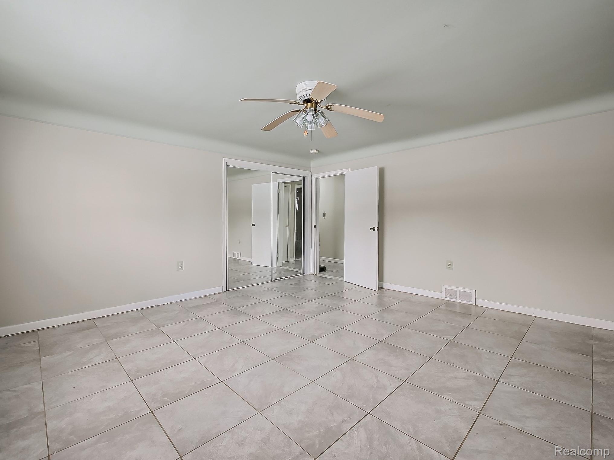 25323 Orchard Lake Road