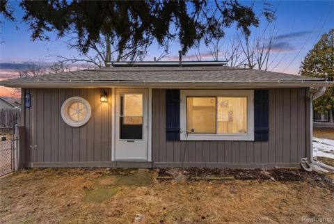 875 Scott Lake Road Waterford Charter Township MI 48328