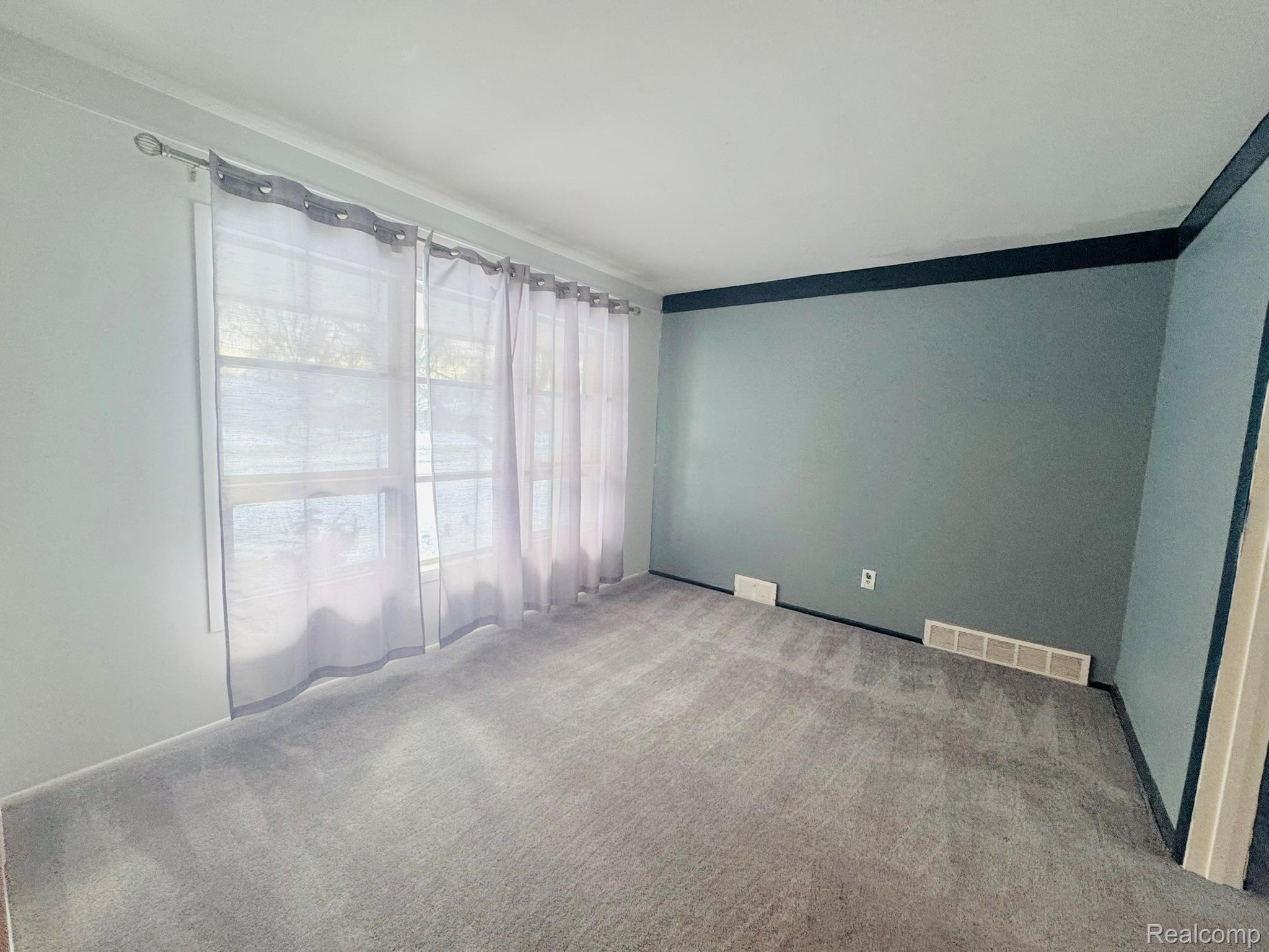 21670 Virginia Street