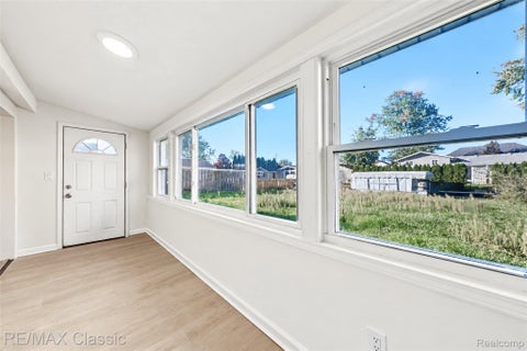 Tiny photo for 1220 S Cass Lake Road, Waterford Charter Township, MI 48328 (MLS # 20261085199)