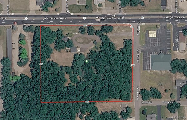 3381 W HOUGHTON LAKE DR, HOUGHTON LAKE, MI 48629 - Image 3cea7b8802b5a4a81df3d609a2ed66c1/1541485386