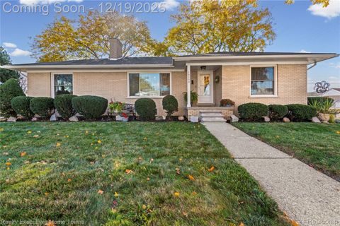 18200 Oak Avenue Eastpointe City MI 48021