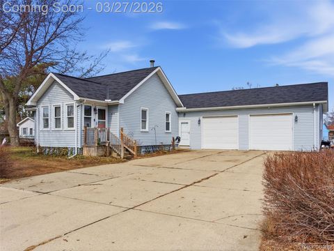 4208 Joyce Avenue Waterford Charter Township MI 48329