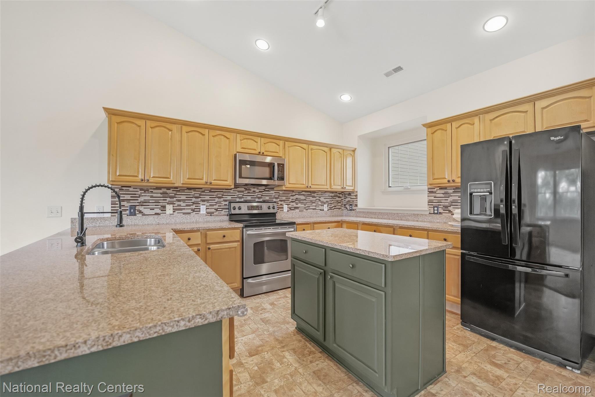 5905 High Pointe Court