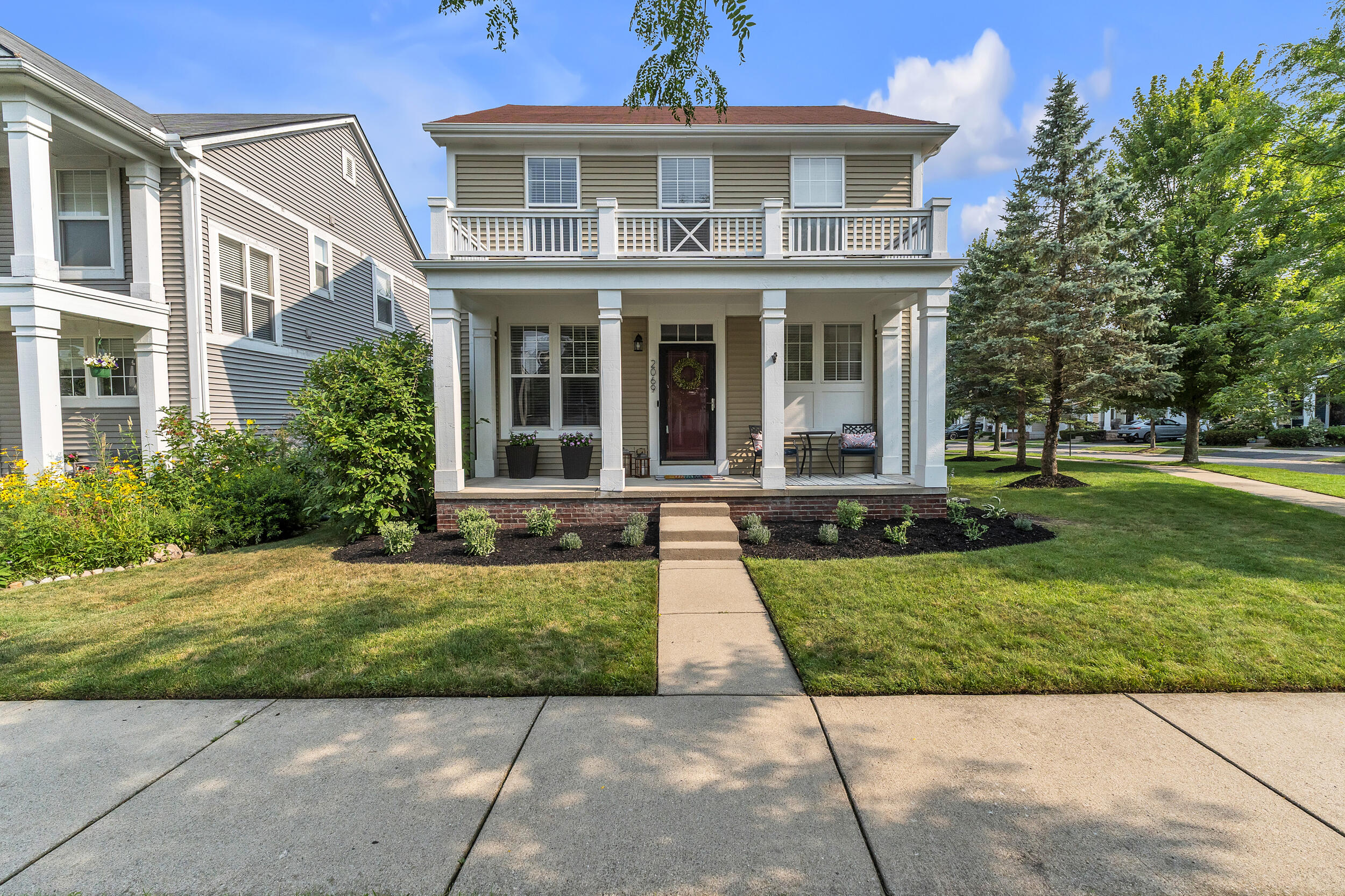 2069 Fountain Park