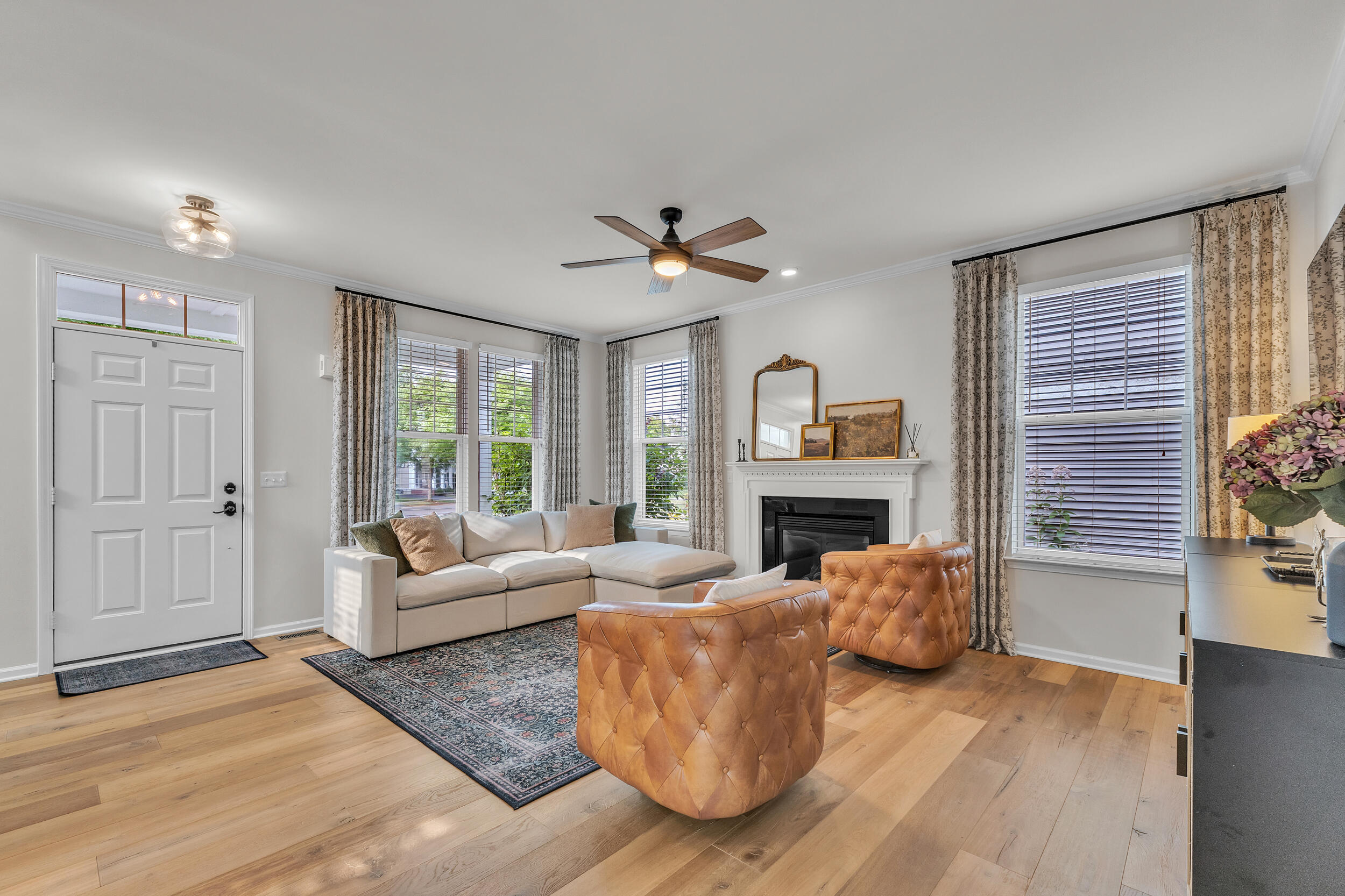 2069 Fountain Park