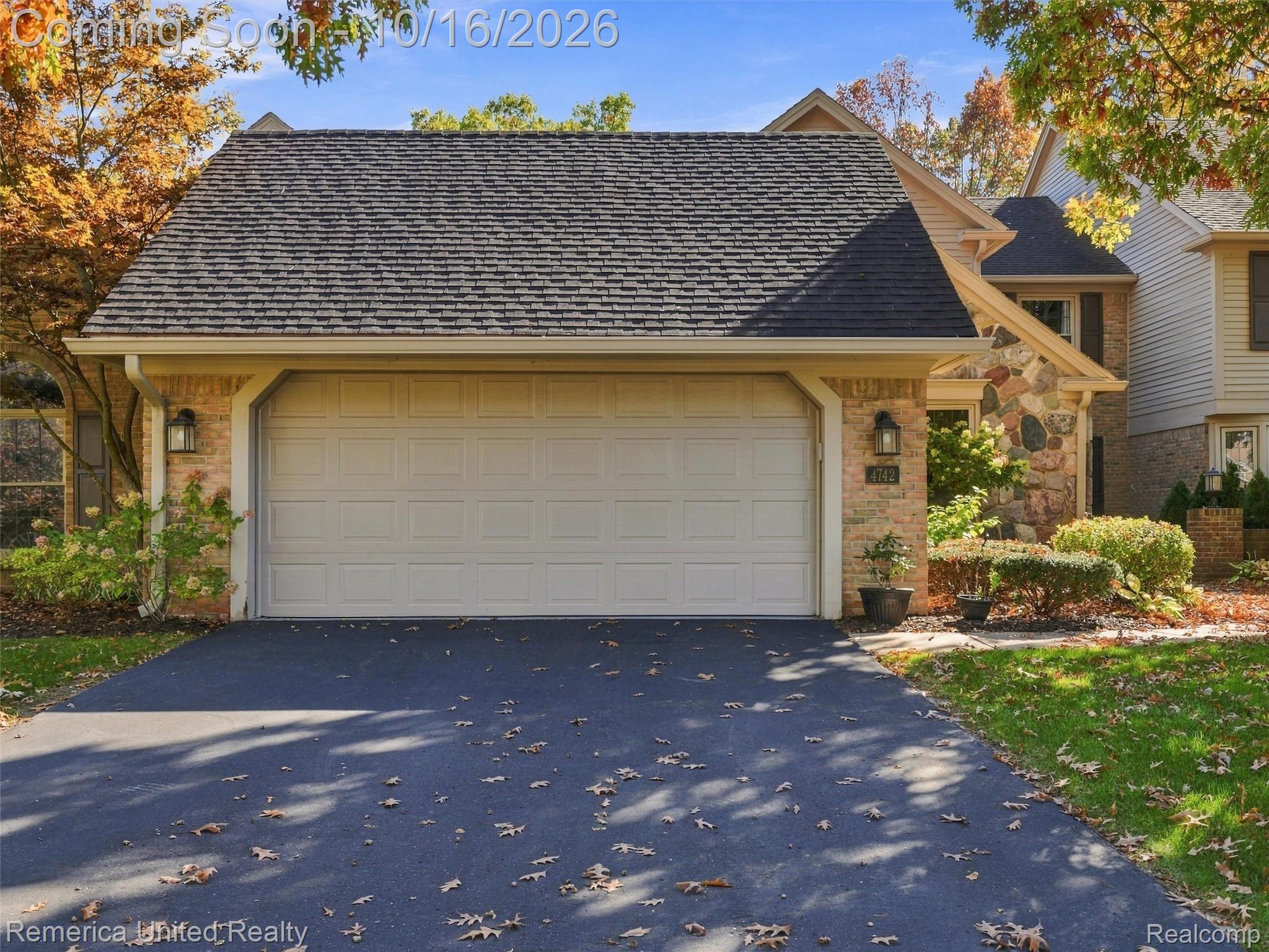 4742 Pine Eagles Drive