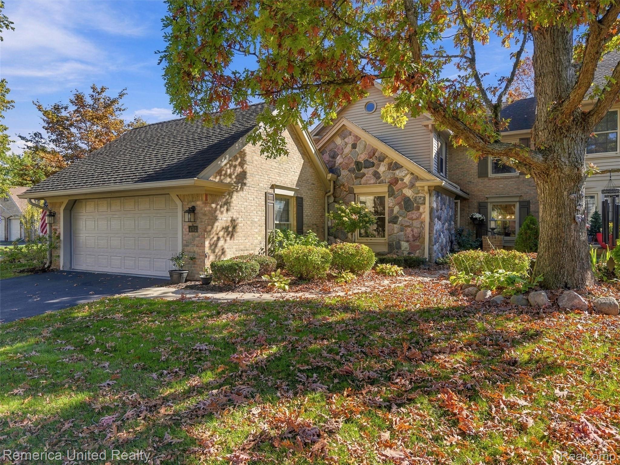 4742 Pine Eagles Drive