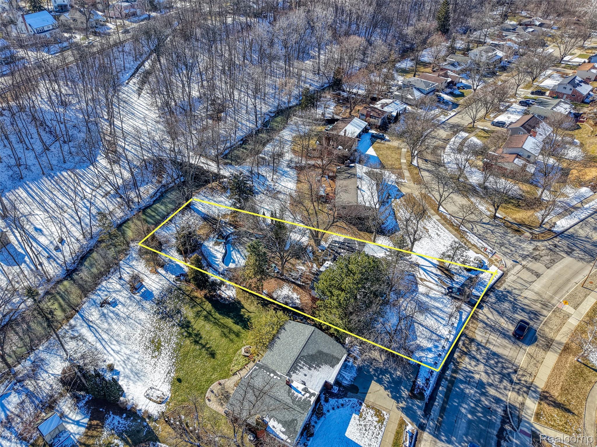 24095 Farmington Road