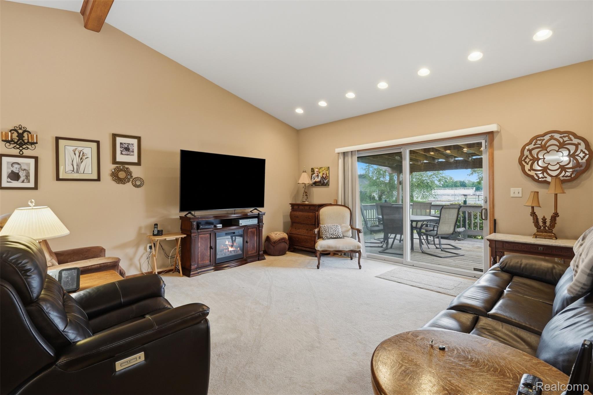 9210 Newburgh Road